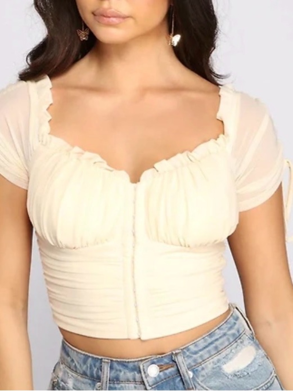 Windsor - Cream Ruffled Sweetheart Crop Top
Size - Large